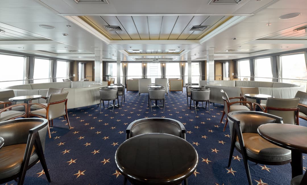 Australis Stella Australis Darwin Lounge 5