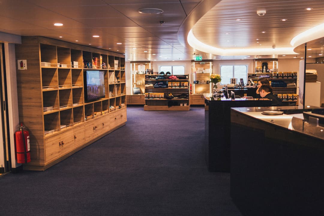 Hurtigruten Ms Spitsbergen Shop 0
