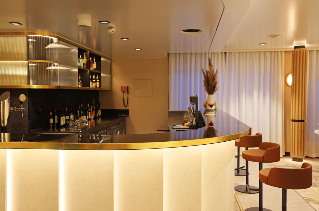 Swan Hellenic Sh Minerva Observation Lounge Bar 1