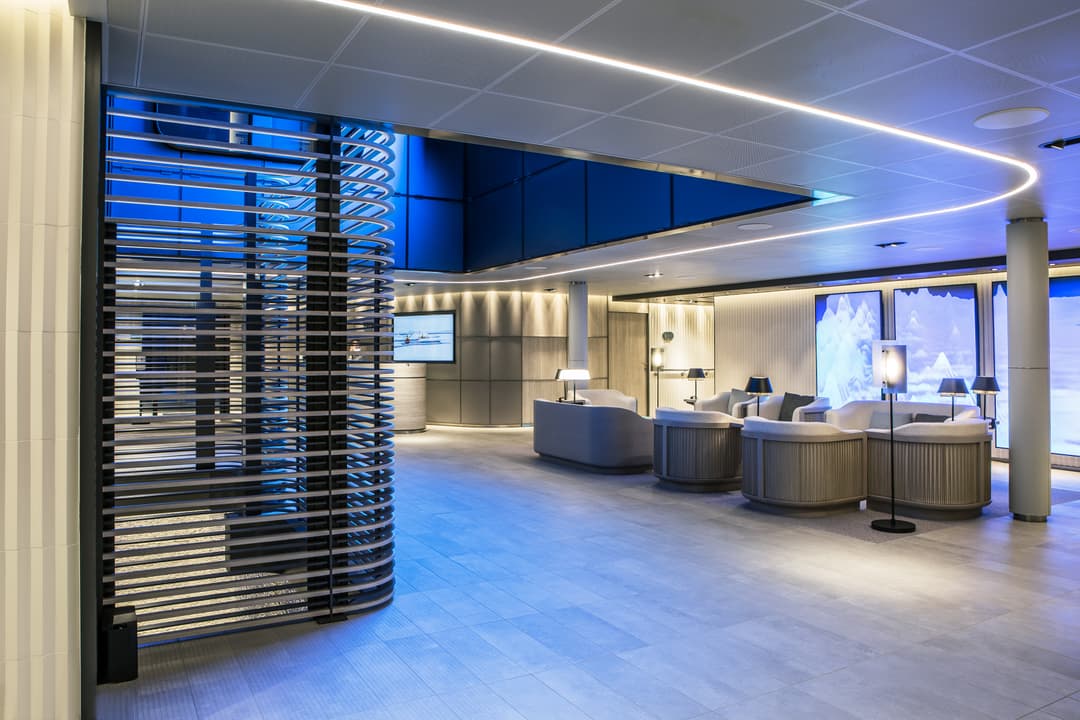 Le Commandant Charcot Reception ©Ponant Gilles Trillard