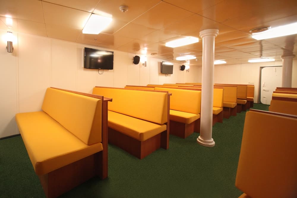 Oceanwide Expeditions Ortelius Lecture Room © Monica Salmang-Oceanwide Expeditions _5__bw.JPG_Monica Salmang.jpeg