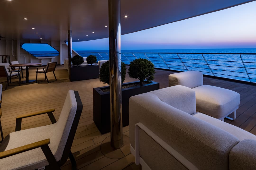 Atlas Ocean Voyages, World Navigator, Deck 5