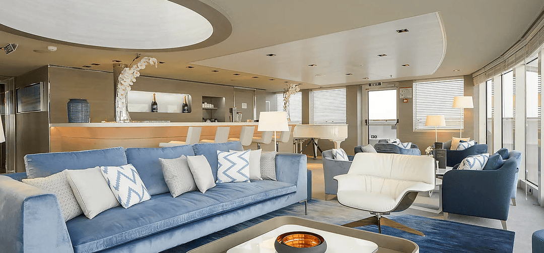 Ponant, Le Lyrial, The Panoramic Lounge