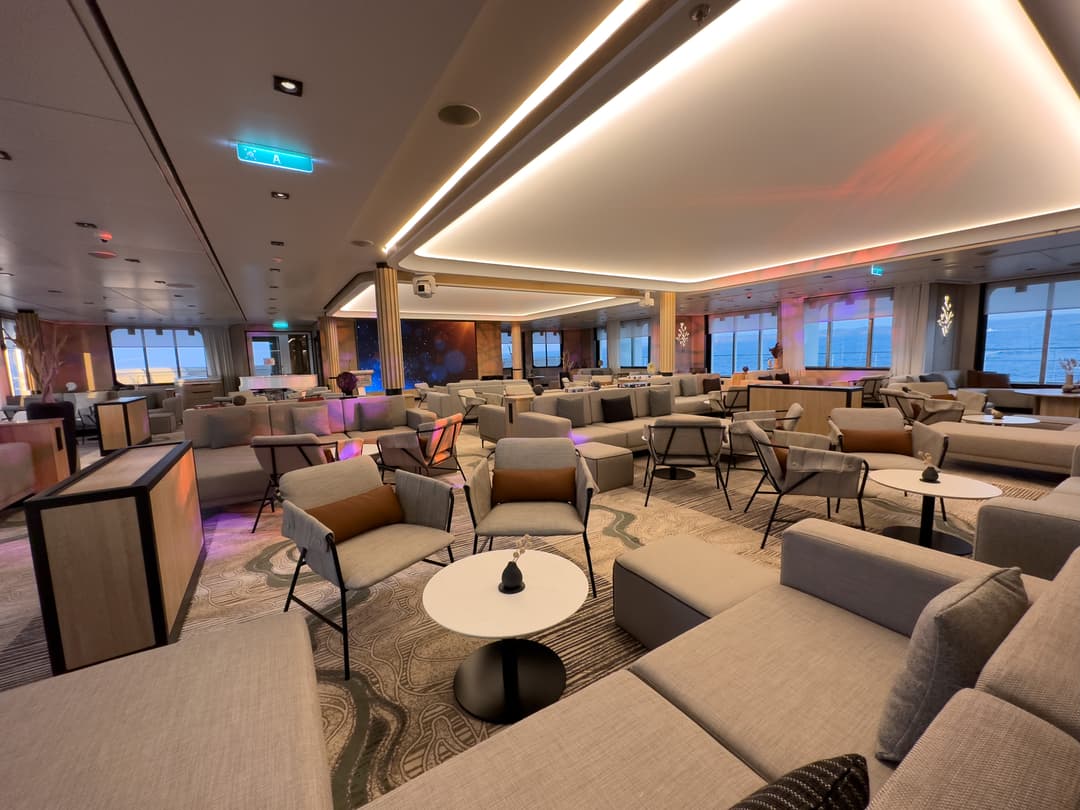 Swan Hellenic, Sh Diana, Observation Lounge 11