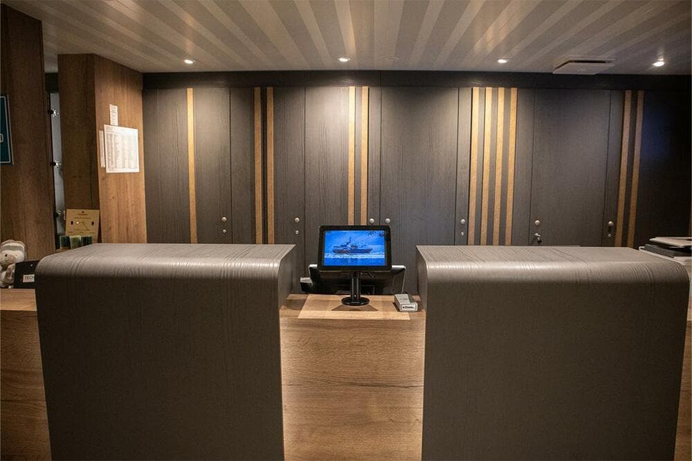 Oceanwide Ortelius - Reception 1, © Alexandra den Dikken - Oceanwide Expeditions.jpg