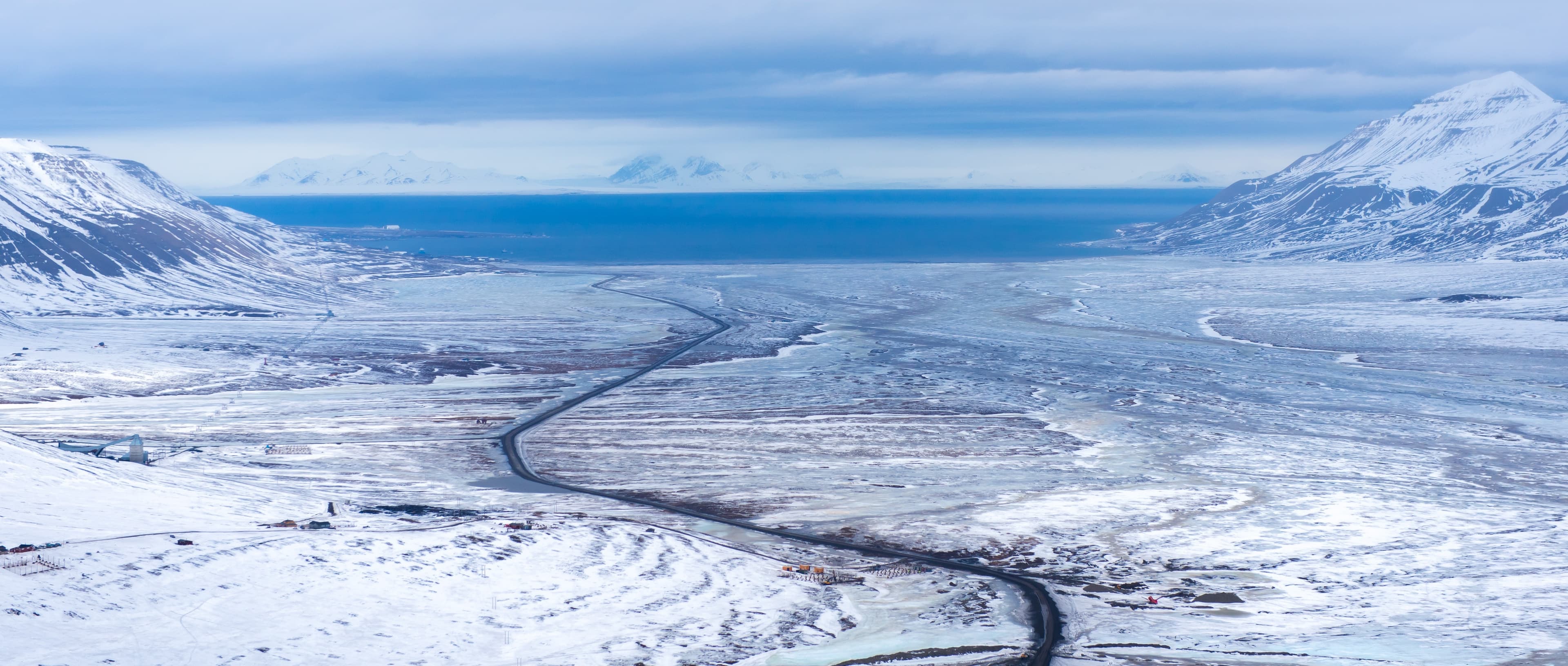 High Arctic Wonders & Iceland Discovery - Cruise & Land Journey