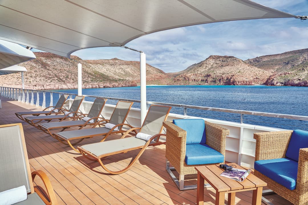 Ng Le Ng Venture Quest Sun Deck 1 ©Lindblad Expeditions Marco Ricca