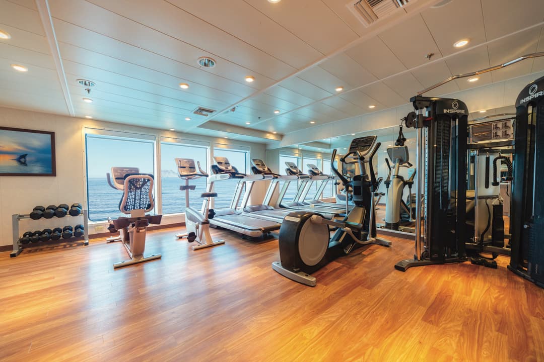 Ng Le Ng Quest Ng Venture Fitness Center ©Lindblad Expeditions Marco Ricca 0
