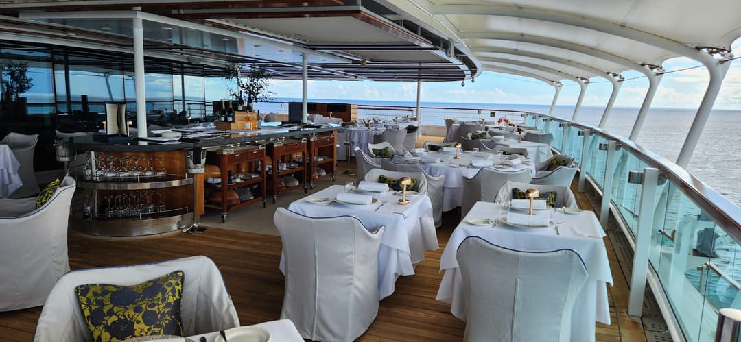 Seabourn Encore & Ovation Solis 3