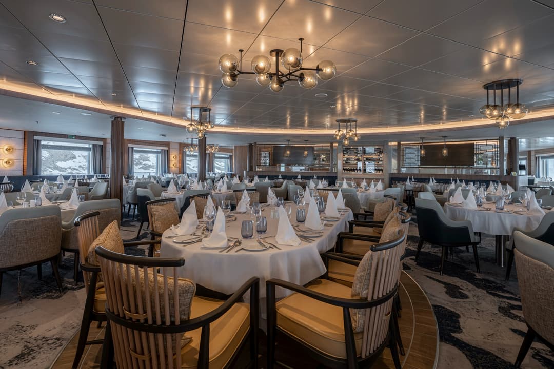 Polar Latitides Ocean Albatros Restaurant 2