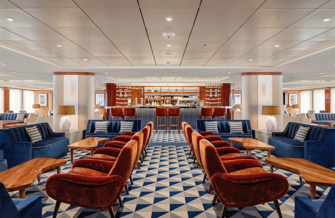 Aov World Traveller Atlas Bar
