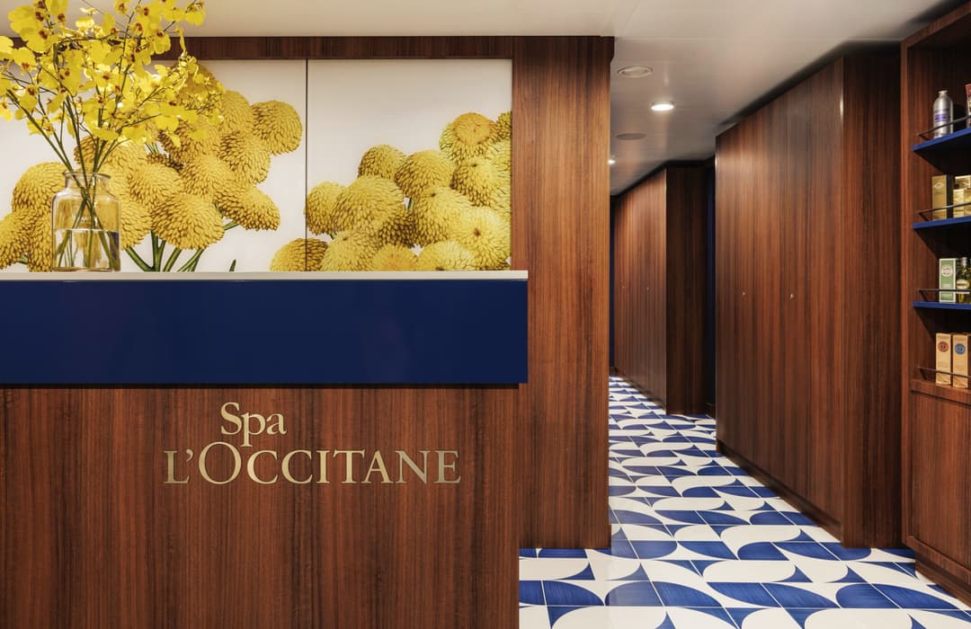 Aov World Traveller L Occitane Spa Reception