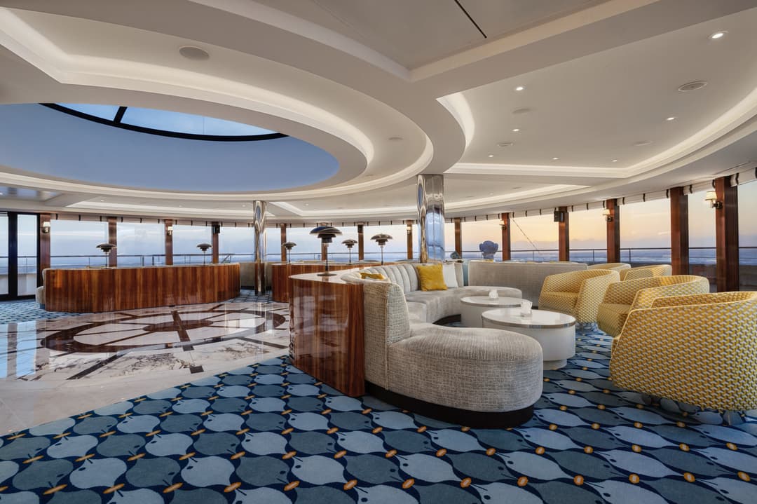 Aov World Traveller Observation Lounge 2