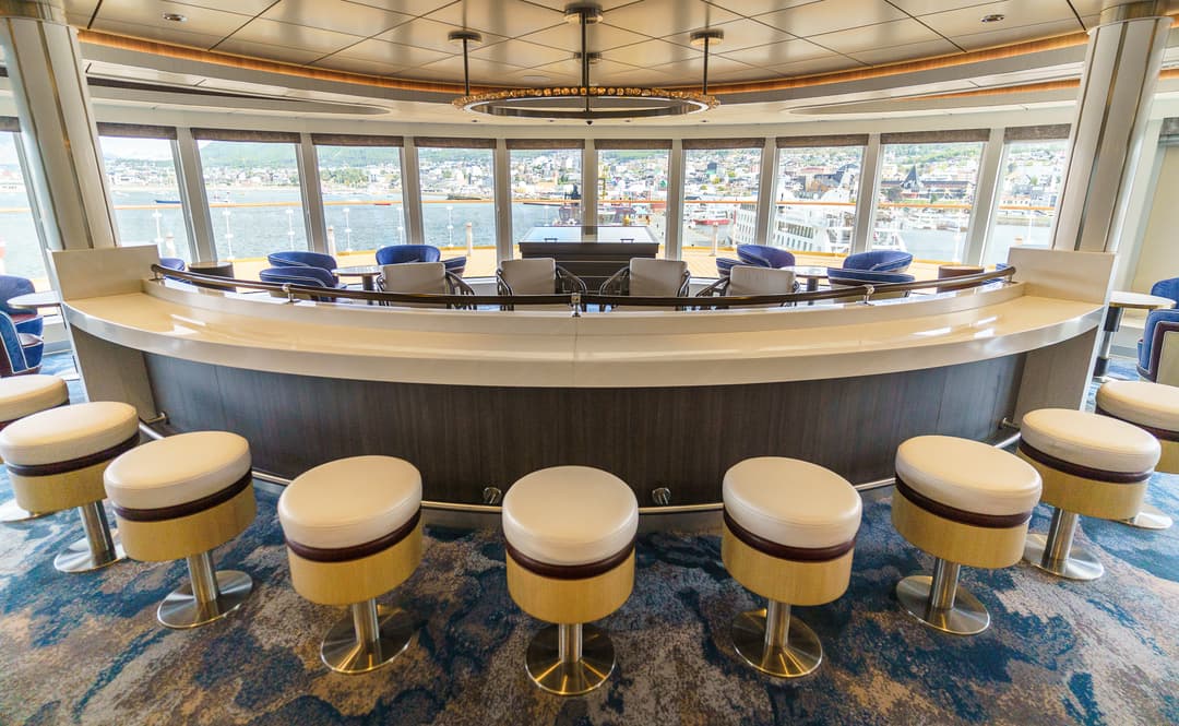 Quark Expeditions, Ocean Explorer Observation Lounge 2 ©Quark Expeditions