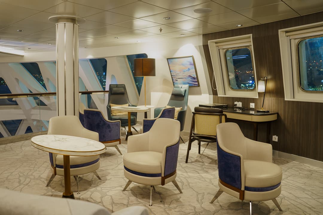 Quark Expeditions, Ocean Explorer The Discovery Library 2 ©Quark Expeditions