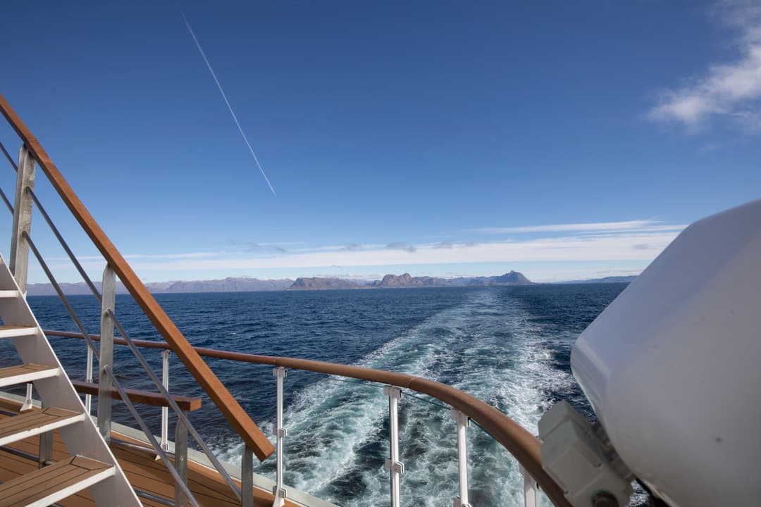 National Geographic Lindblad Expeditions Greg Mortimer Observation Point 3 ©Aurora Expeditions