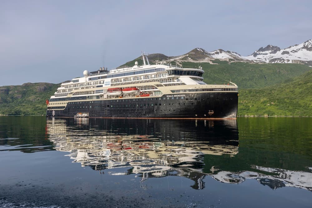 Iconic Antarctica – The Explorer’s Route