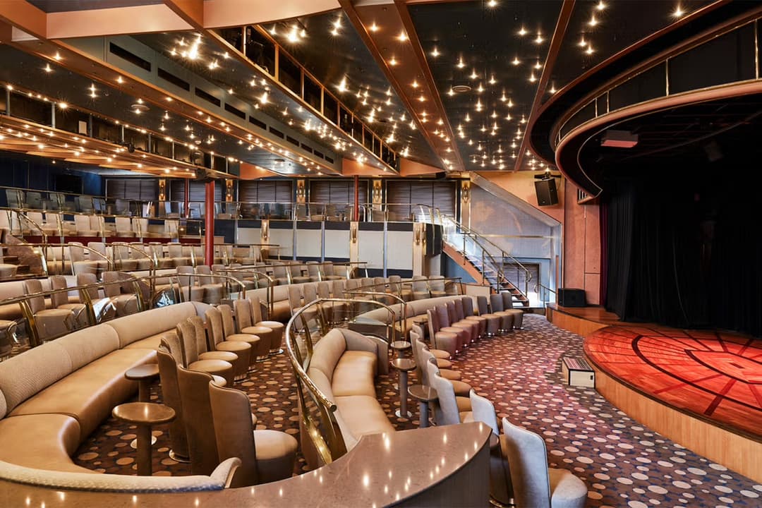 Silversea Cruises Silver Cloud Explorer Lounge 2 ©Silversea Cruises Ltd