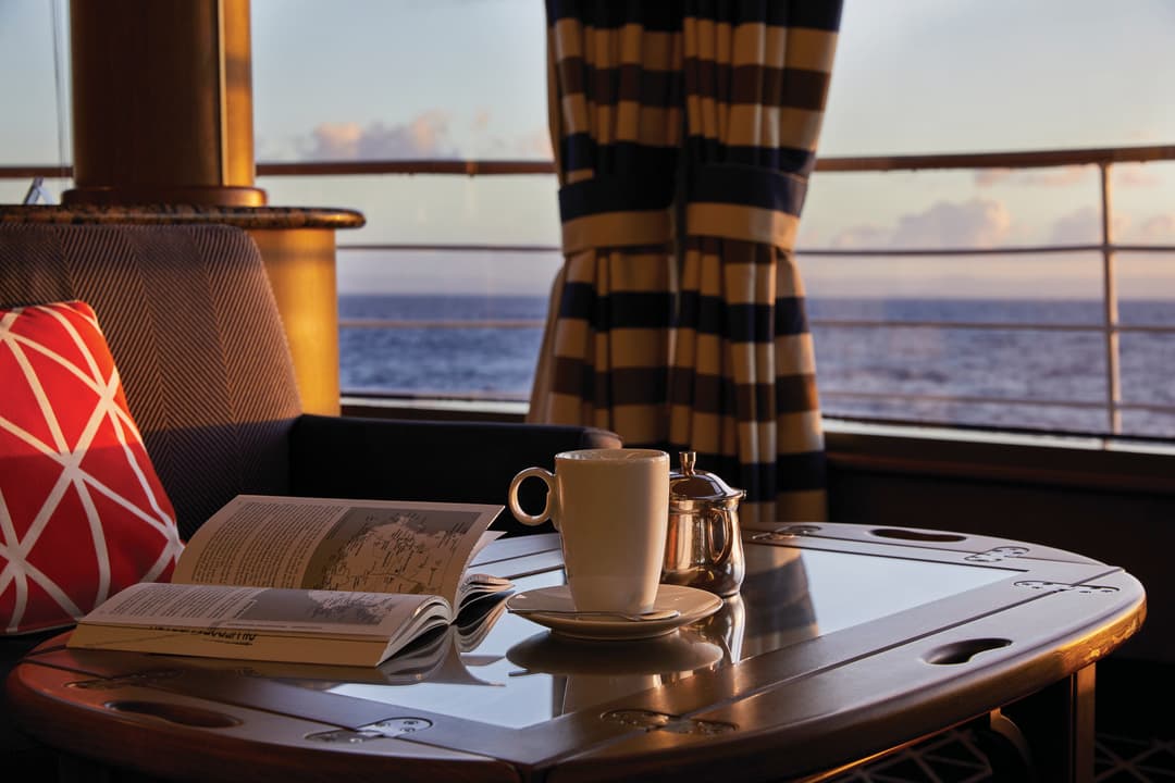 Silversea Cruises Silver Wind Observation Library 3 ©Silversea Cruises Ltd