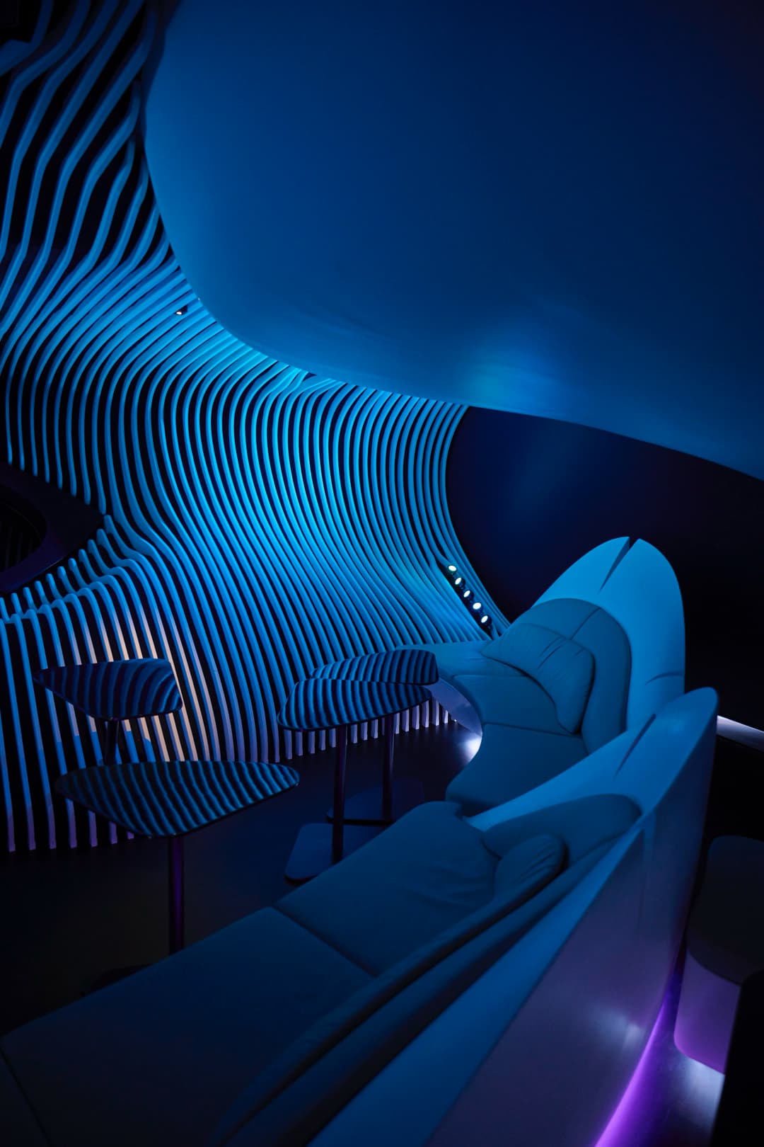The Blue Eye Bar Seats ©Ponant Anais Barelli Quebec