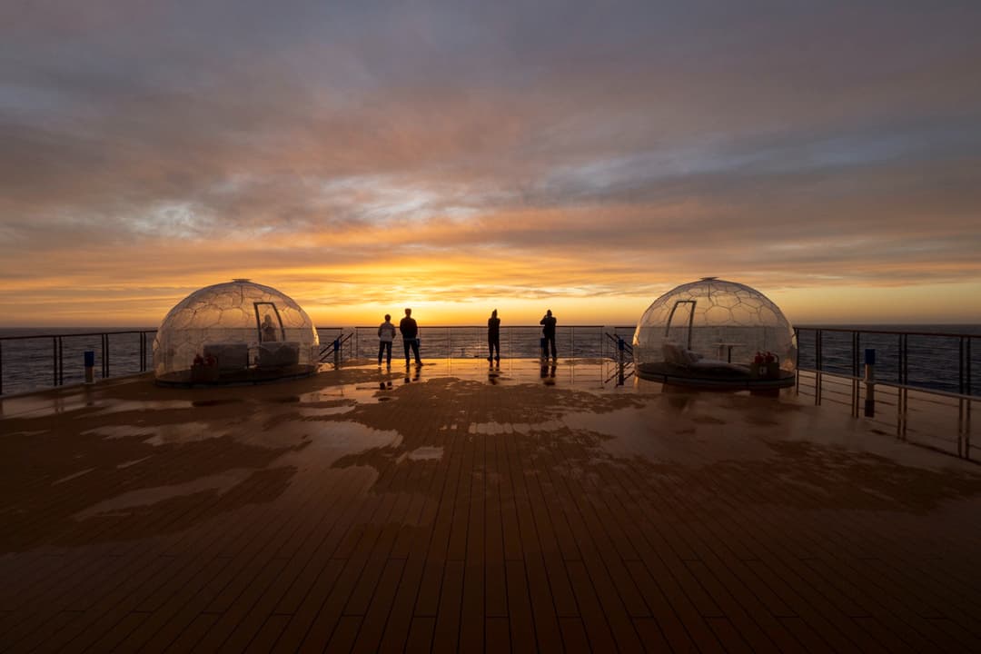 Lex Ship Greg Mortimer Interior Geo Domes 2 ©Ae Expeditions