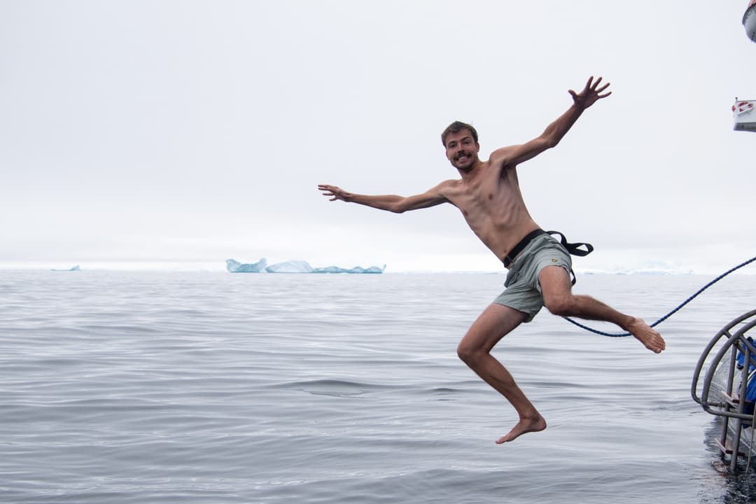 Polar Latitudes Expeditions Artic Plunge 2
