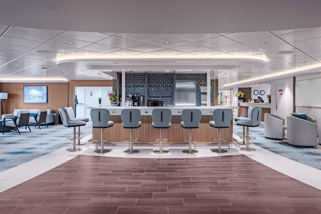 Polar Latitudes Expeditions Ocean Victory Nordic Bar