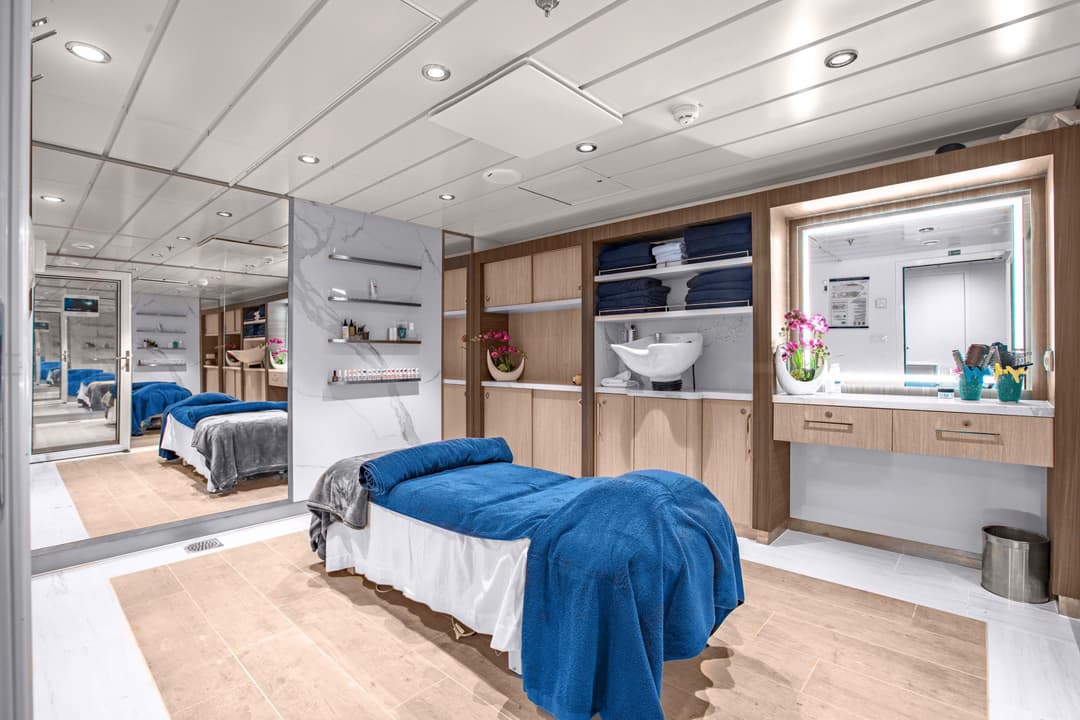 Polar Latitudes Expeditions Ocean Victory Spa