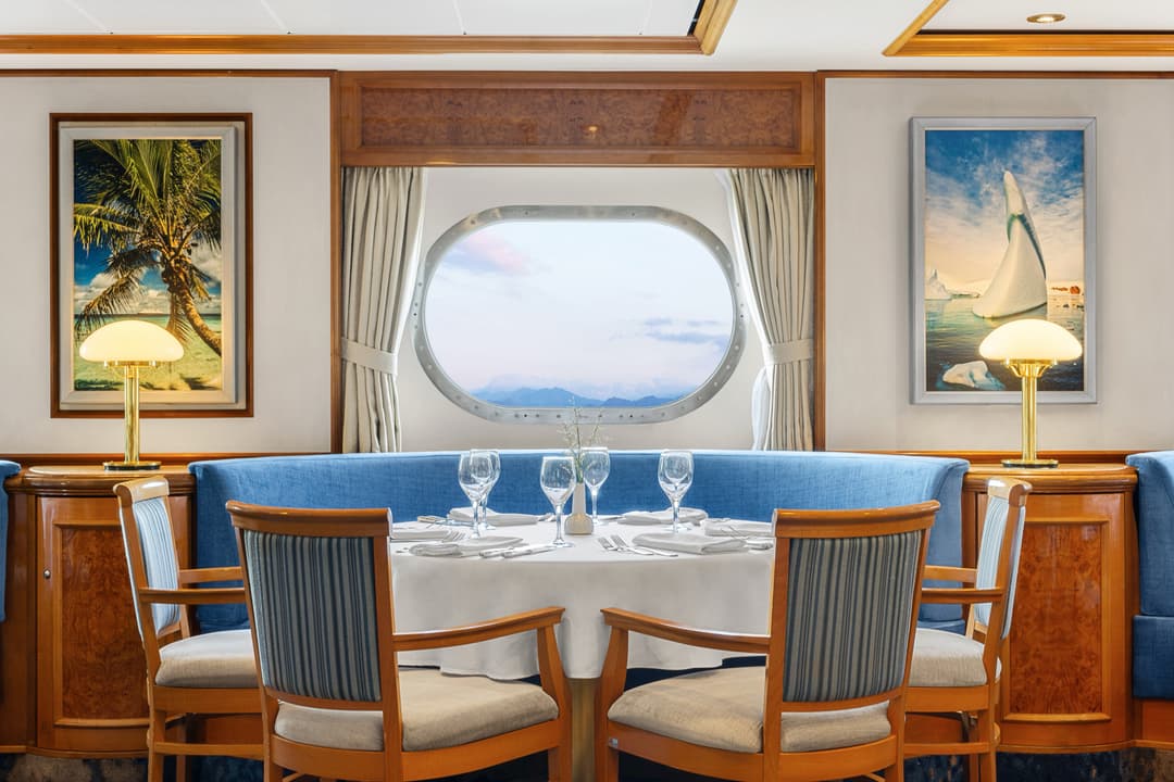Ng Lindblad Expeditions National Geographic Orion Restaurant 1