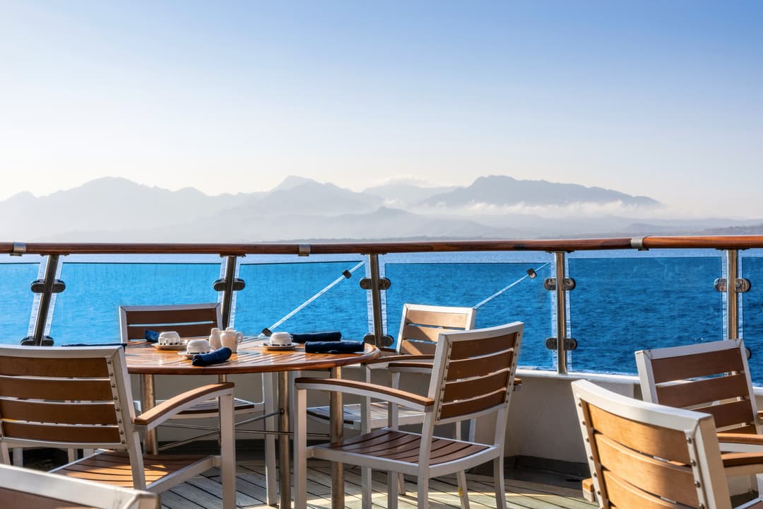 Ng Lindblad Expeditions National Geographic Orion Outdoor Dining 2