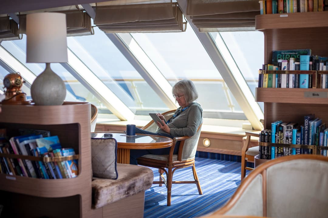 Ng Lindblad Expeditions National Geographic Orion Observation Lounge 2