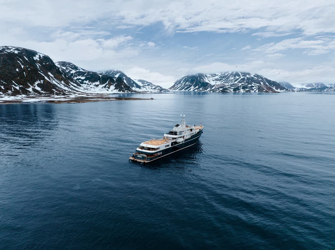 Aqua Lares Exterior Arctic ©Aqua Expeditions 7