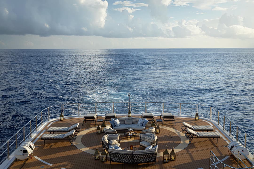 Aqua Lares Heli Deck ©Aqua Expeditions 1