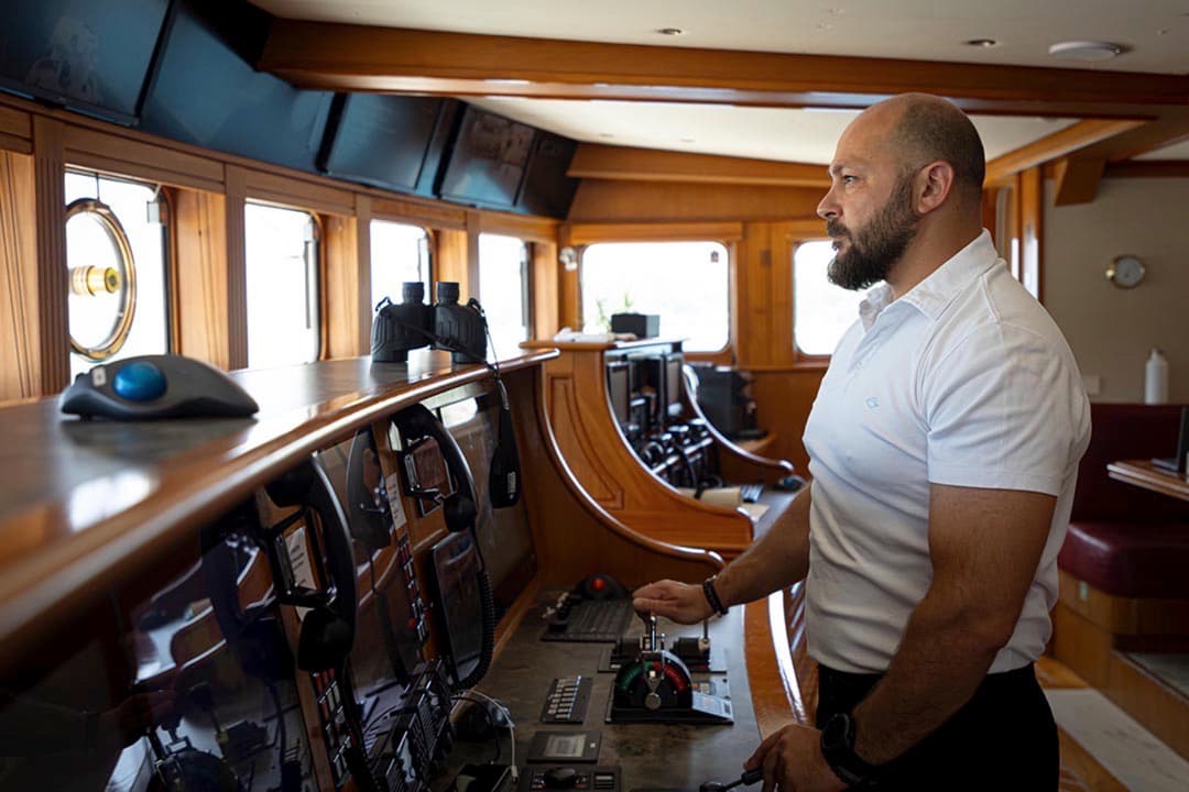 Aqua Lares Bridge Crew ©Aqua Expeditions 1