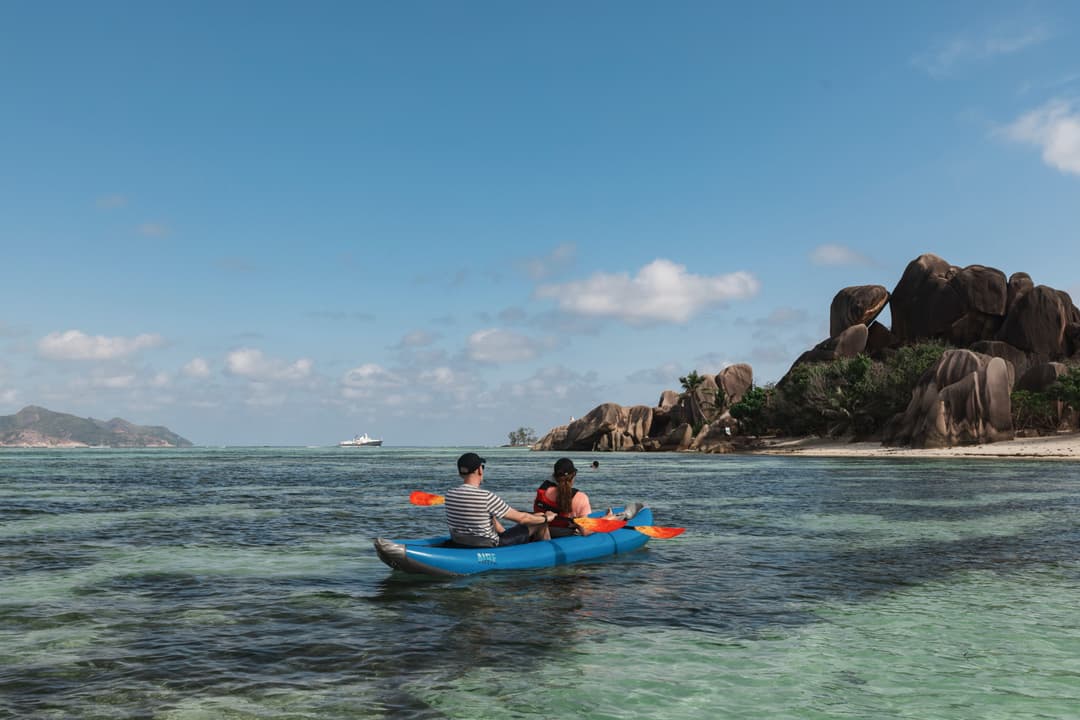 Aqua Lares Kayaking ©Aqua Expeditions 2