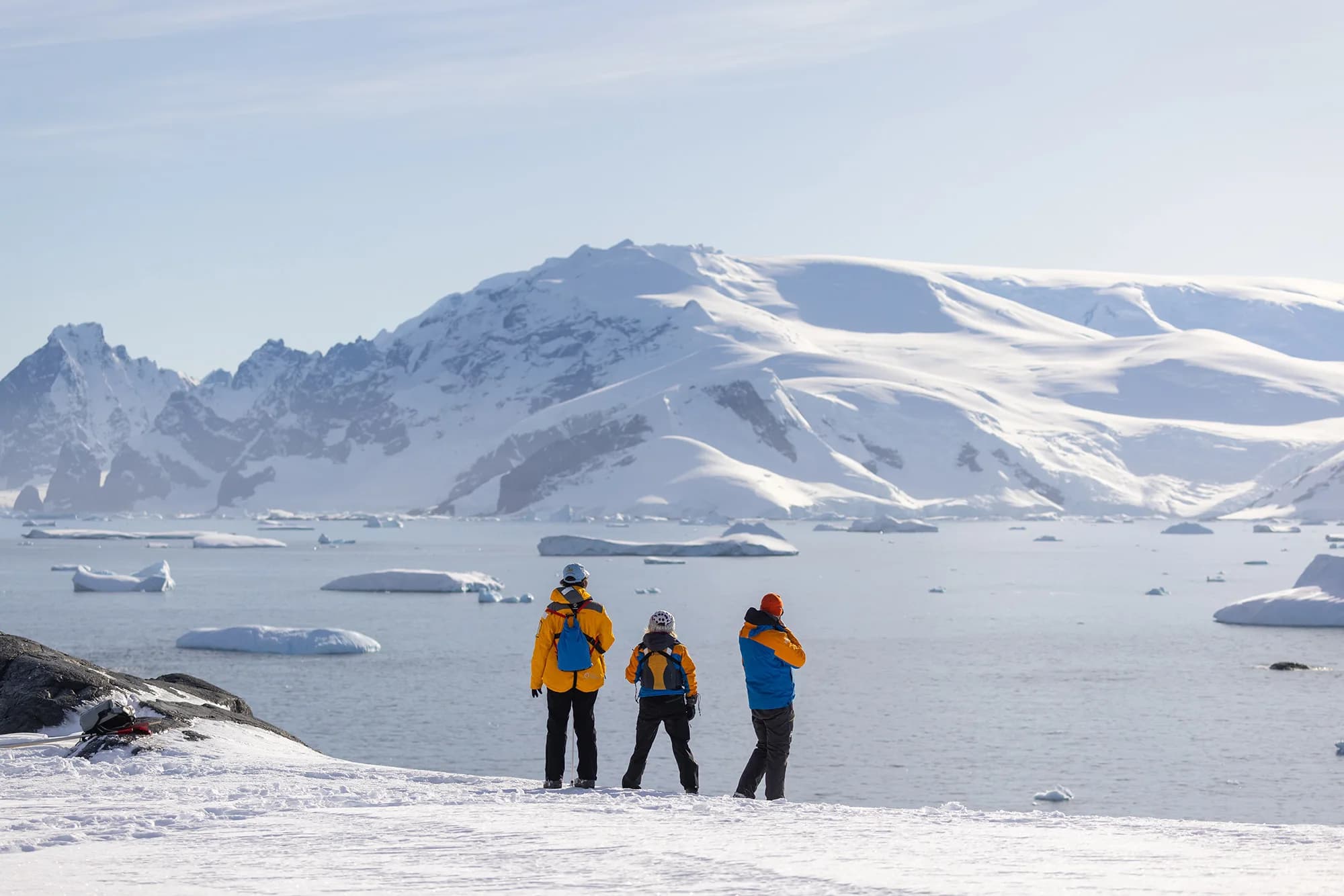 Antarctic Peninsula: Crossing the Circle