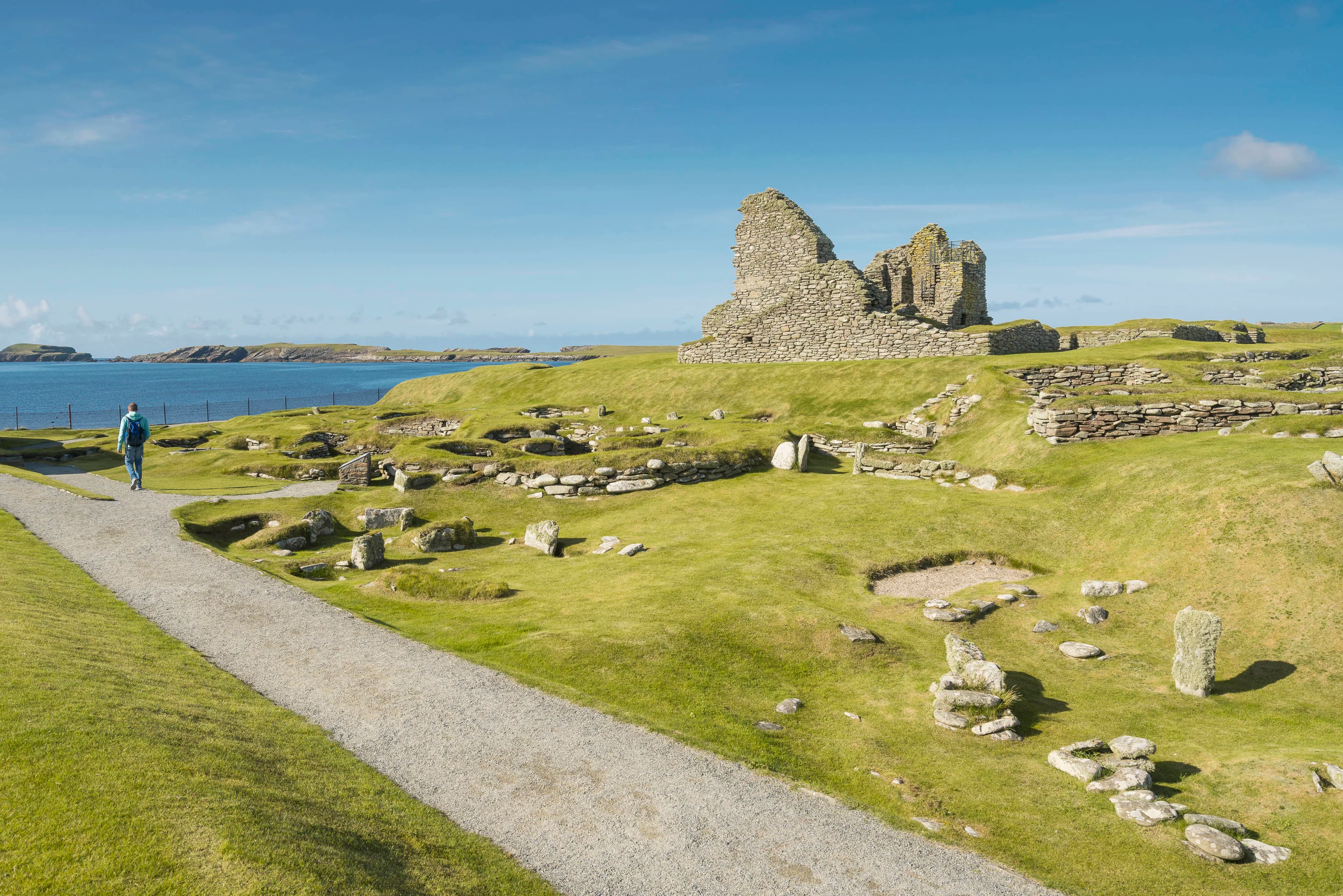 Scotland to Spitsbergen: Puffins, Sea Ice and Wildlife