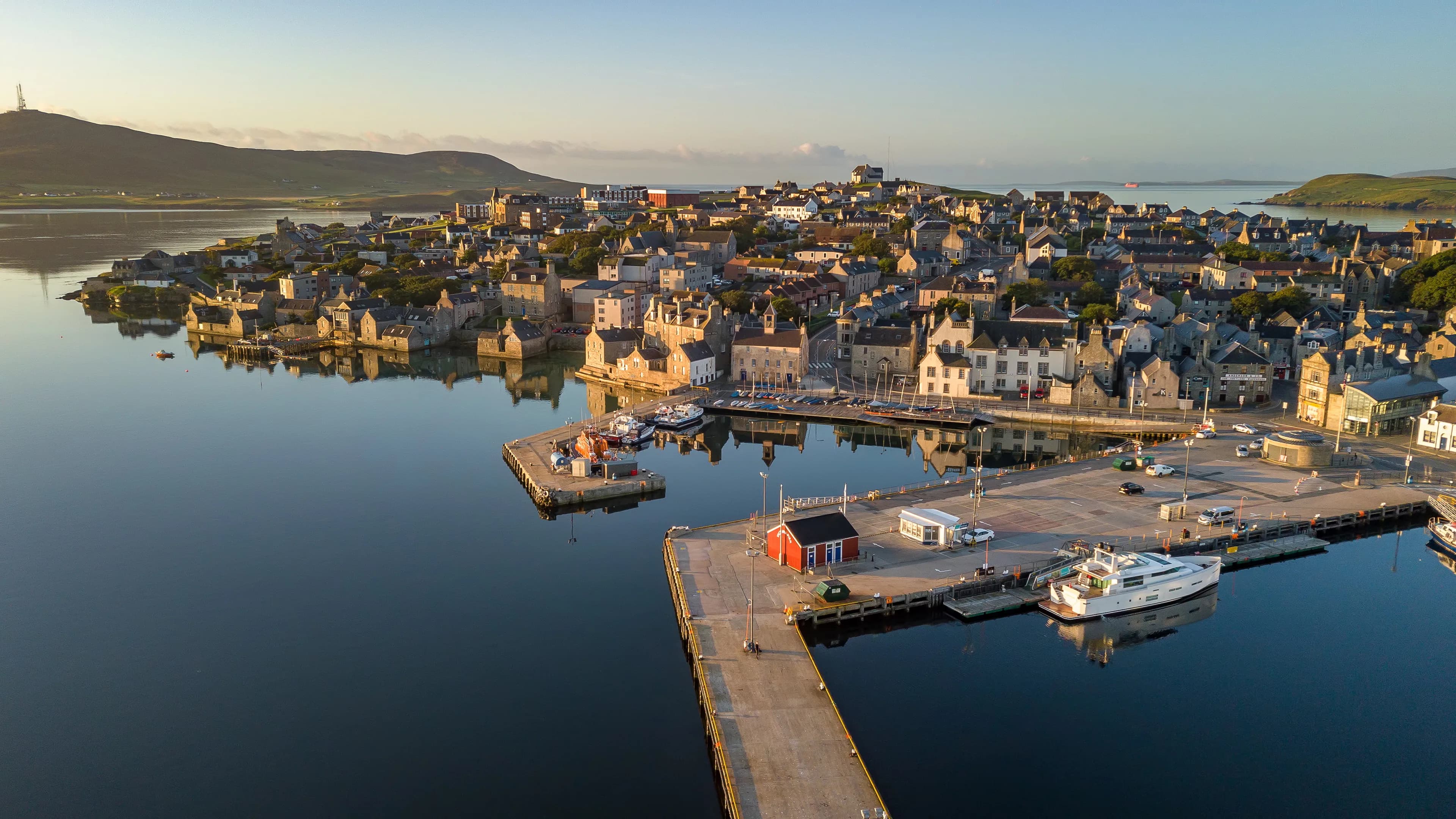 Scotland to Spitsbergen: Puffins, Sea Ice and Wildlife