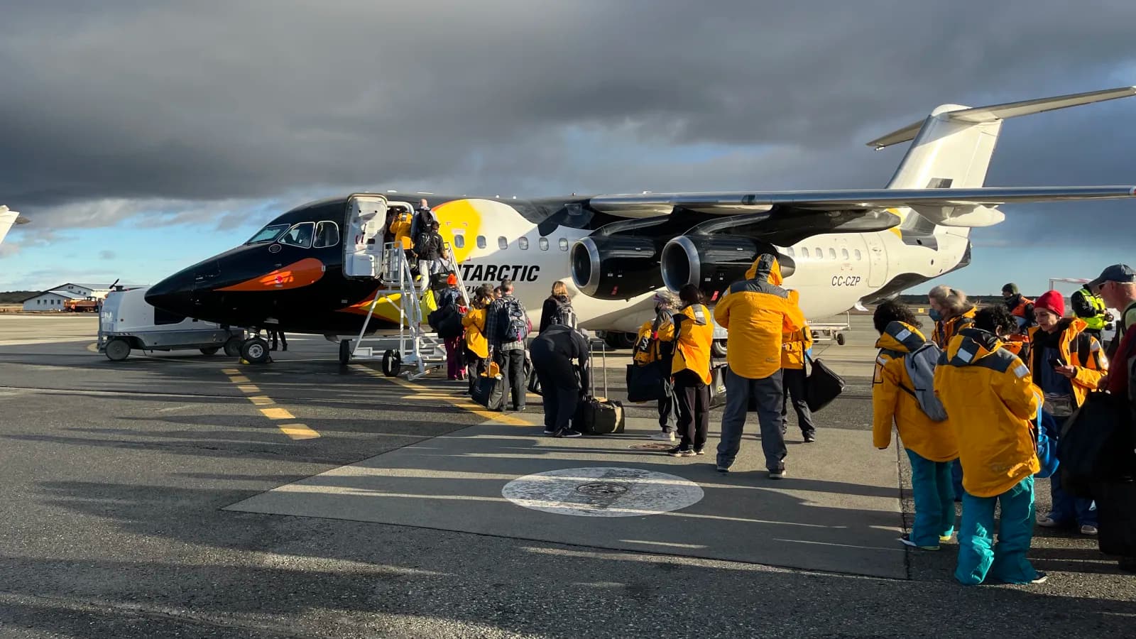 Antarctic Express: Fly the Drake